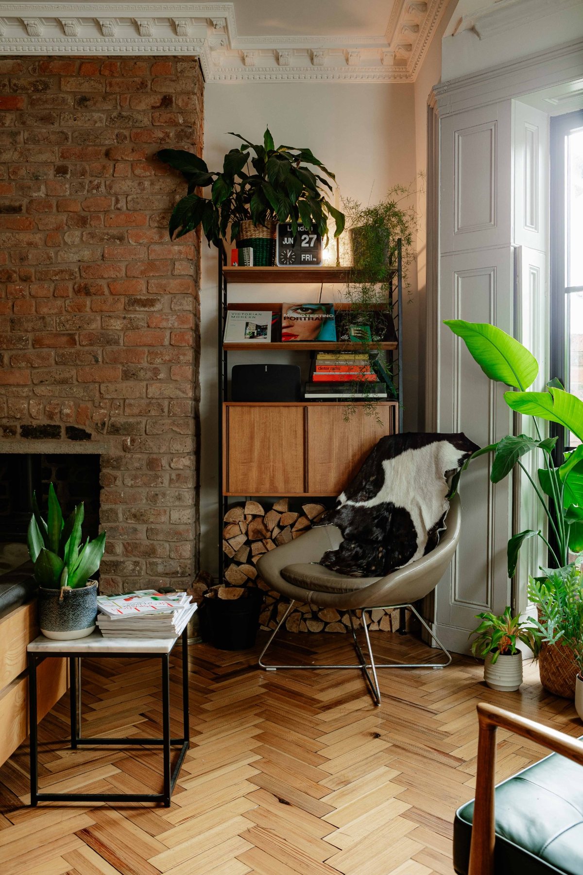 Period details and furniture
